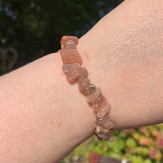 Sunstone x Moonstone Chip Bracelet